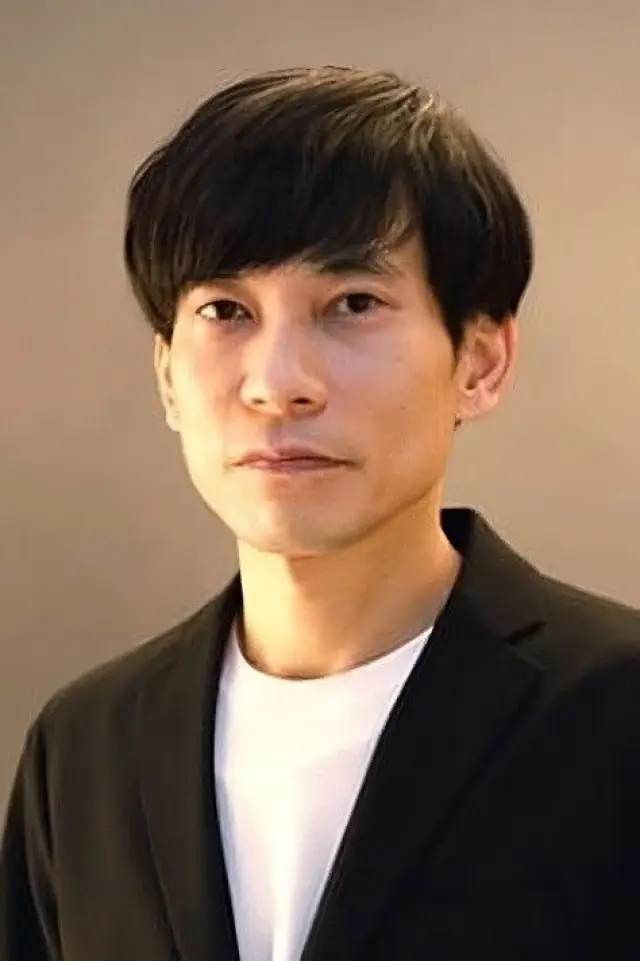 Photo Toshiyuki Itakura