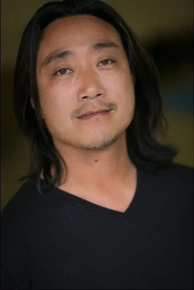 Photo Larry Lam