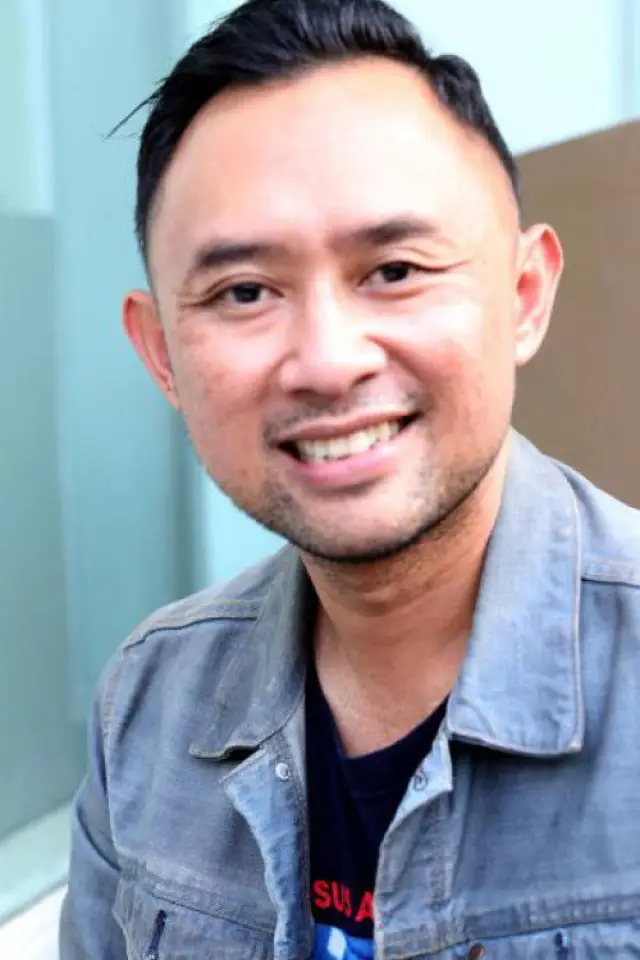 Photo Ronal Surapradja