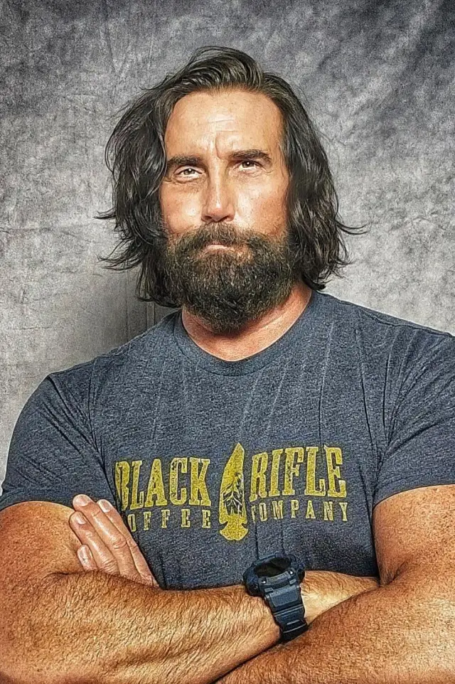 Photo Jonathan Holbrook