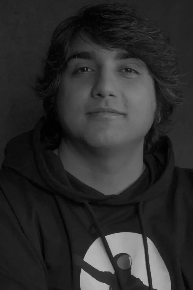 Photo Karim Lakzadeh