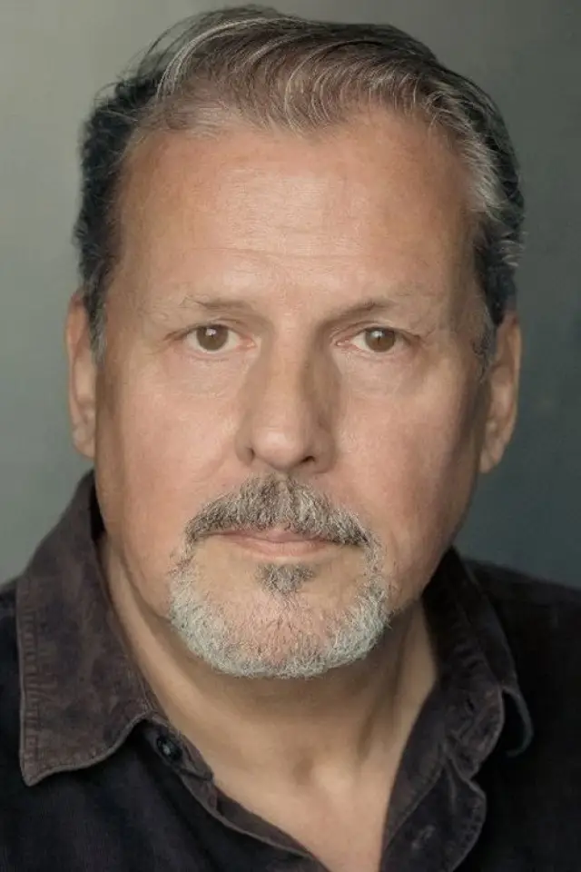 Photo John Vernon