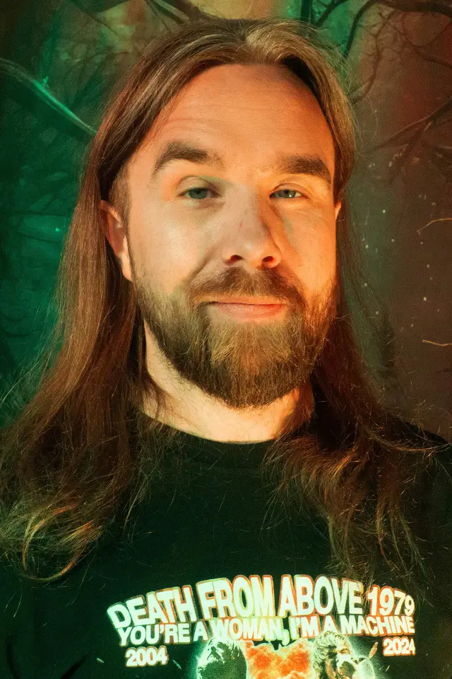 Photo Luke Meneok