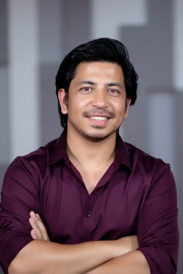 Photo Prakash Saput