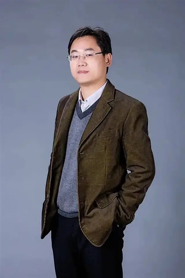 Photo Ding Lingtao
