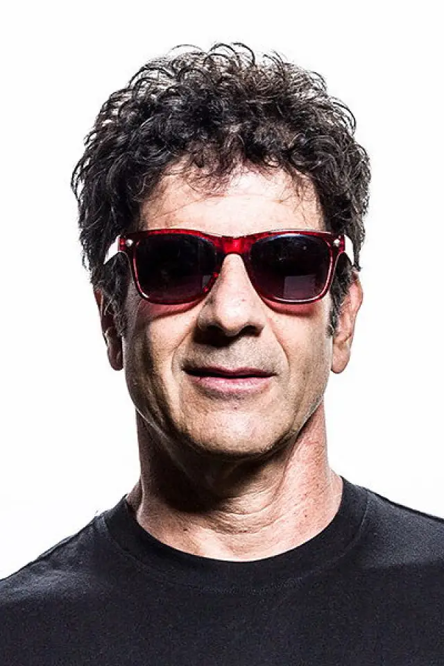 Photo George Israel