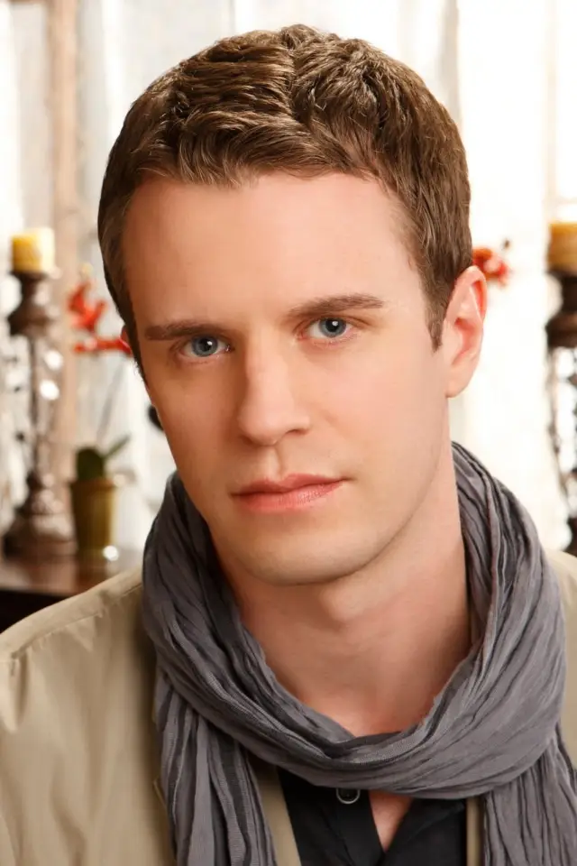 Photo Luke Mably