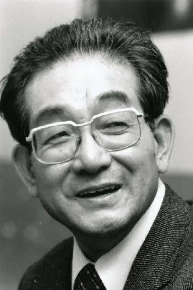 Photo Yoshitarō Nomura