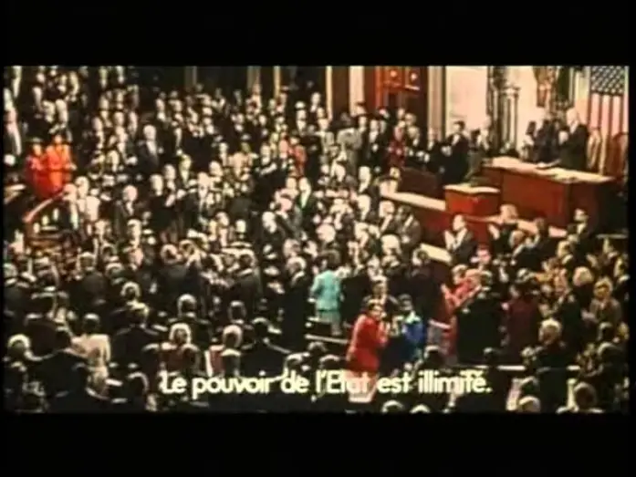 Video for the film Fahrenheit 9/11 — Fahrenheit 9/11 ( bande annonce VOST )