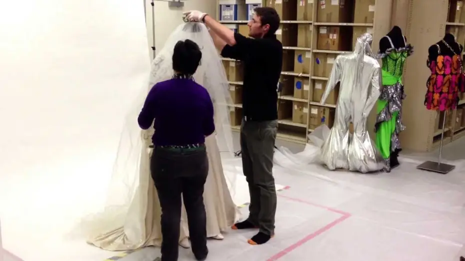 Video for the film Muriel's Wedding — Muriel's Wedding dress comes out of its box, 20 years later