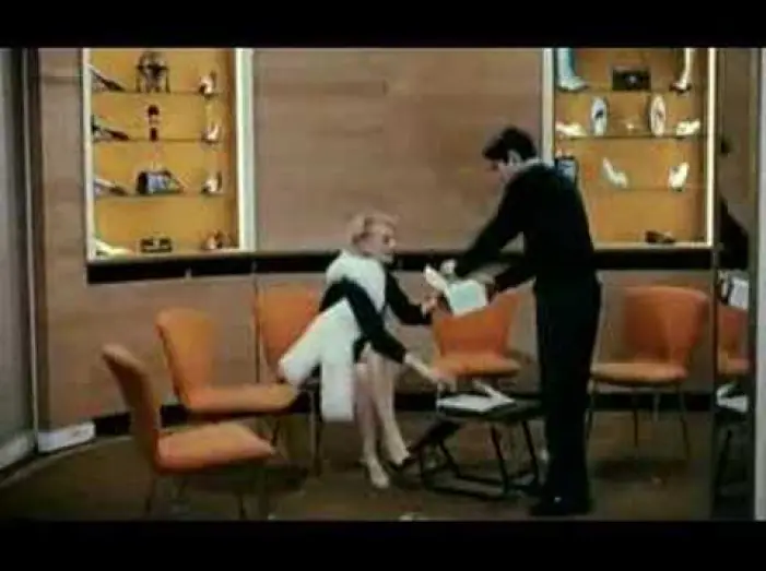 Video for the film Stolen Kisses — Criterion Trailer 186: Stolen Kisses