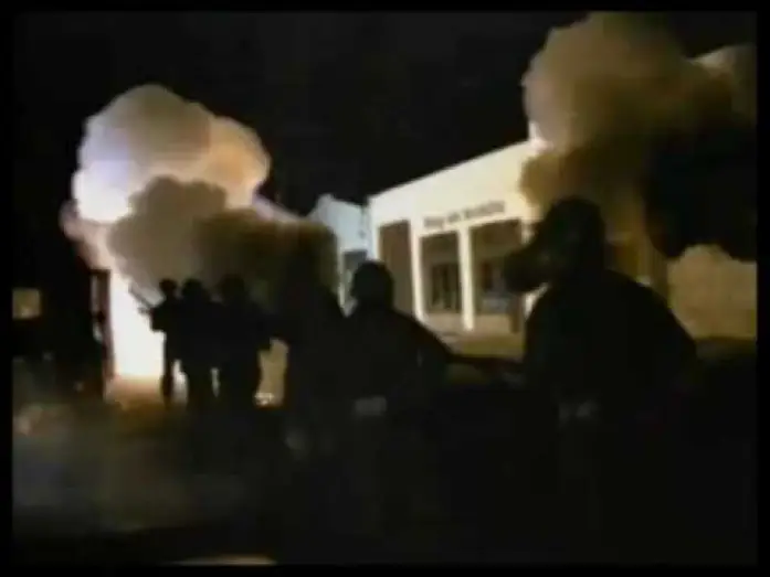 Video for the film Attack of the Killer Tomatoes! — Attack of the Killer tomatoes! extended version