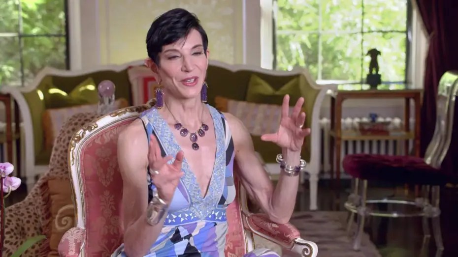 Video for the film Valley of the Dolls — Amy Fine Collins on fashion in VALLEY OF THE DOLLS