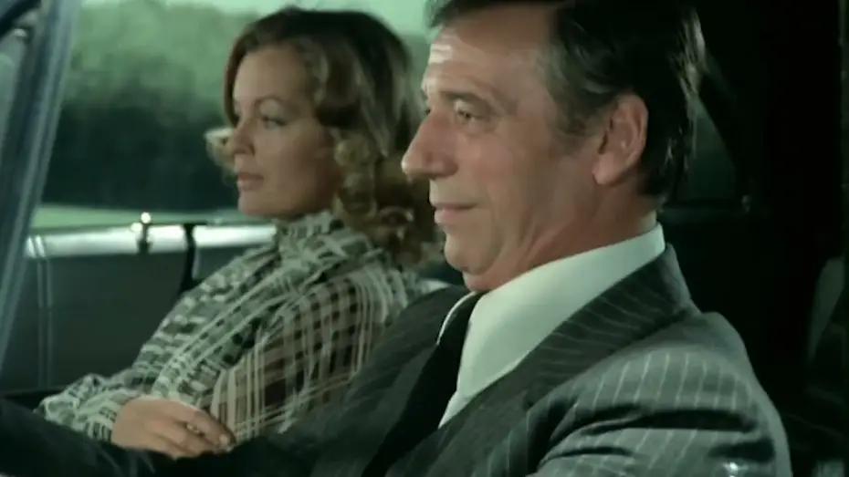 Video for the film Cesar and Rosalie — CÉSAR ET ROSALIE | Extrait - Sortie de route