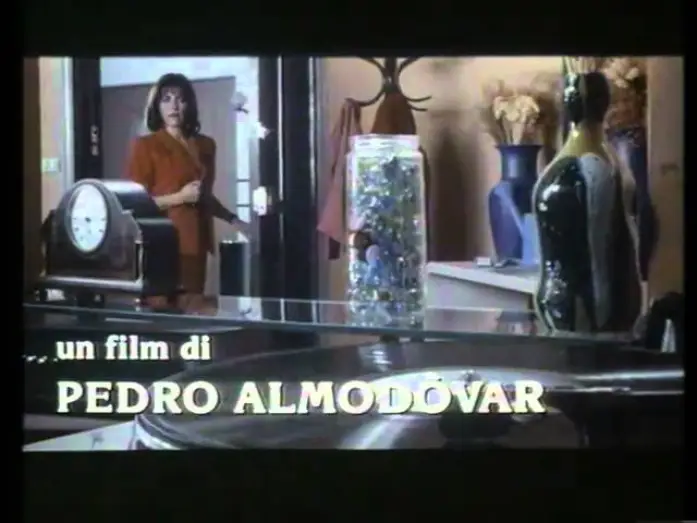 Video for the film Women on the Verge of a Nervous Breakdown — Donne sull'orlo di una crisi di nervi trailer ita