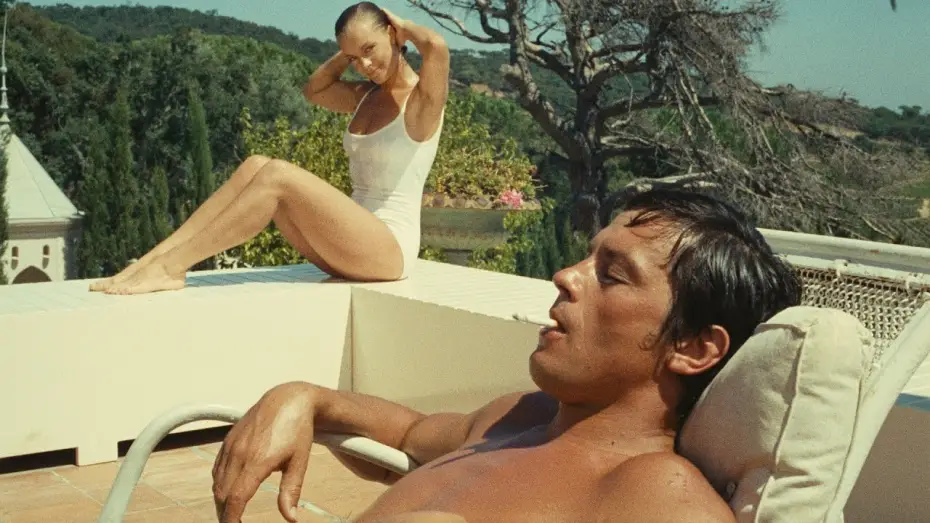 Video for the film The Swimming Pool — «Бассейн» Жака Дере в кино с 6 марта