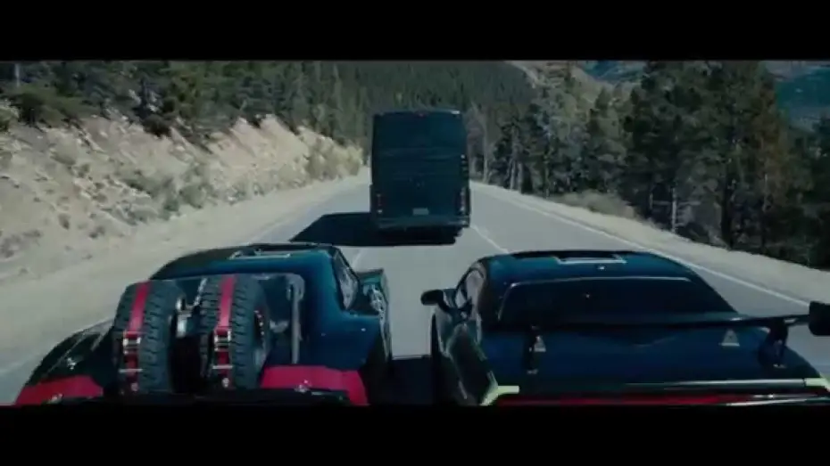 Video for the film Furious 7 — Fast & Furious 7 - Extrait 2 "L'Attaque du Bus" VF [Au cinéma le 1er Avril]