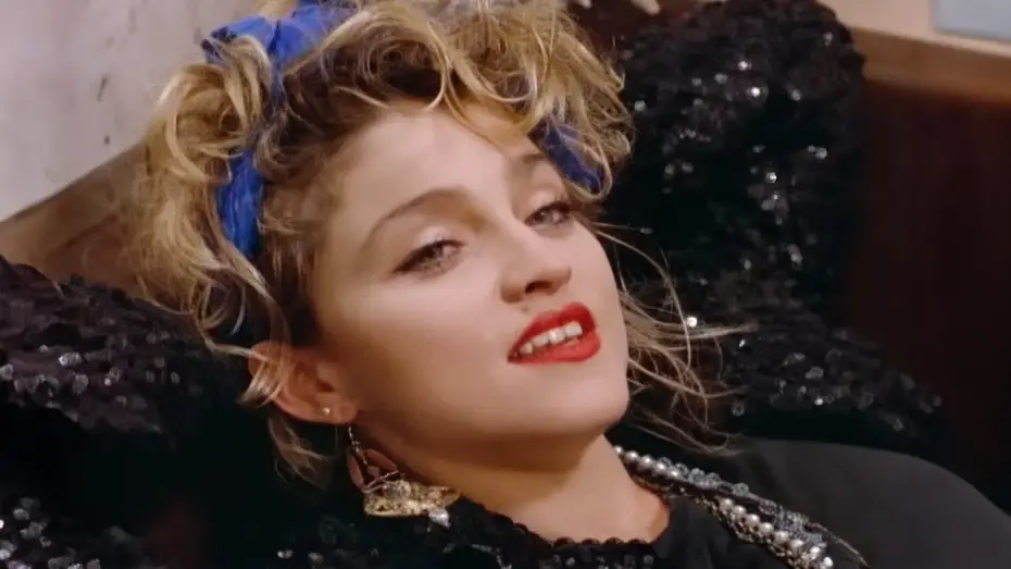Video for the film Desperately Seeking Susan — Madonna - Into The Groove (Official Video)