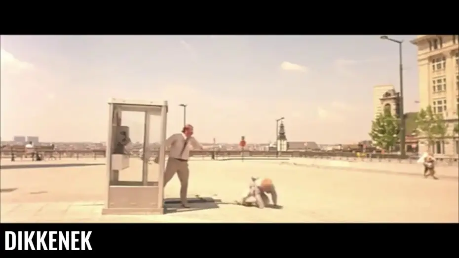 Video for the film Dikkenek — Dikkenek - Scène culte - Ou tu sors ou jte sors !