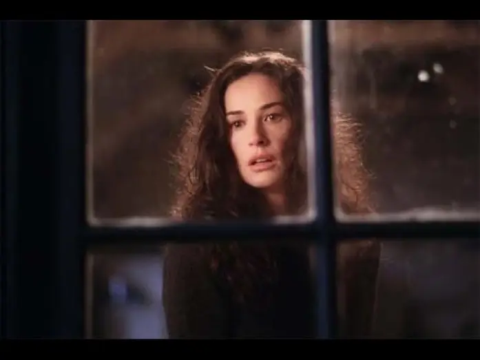 Video for the film Half Light — En La Tiniebla (Trailer español)