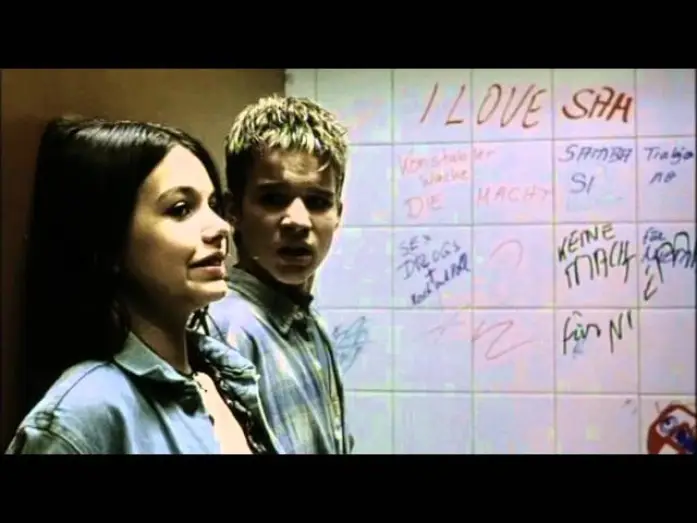 Video for the film Love Scenes from Planet Earth — Das merkwürdige Verhalten - Trailer (Deutsch)