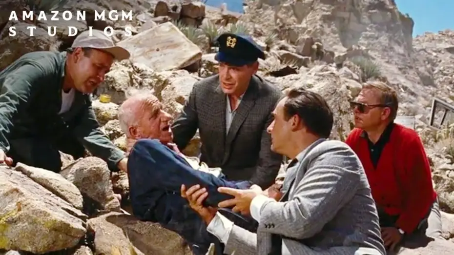 Video for the film It's a Mad, Mad, Mad, Mad World — Smiler Grogan Kicks The Bucket