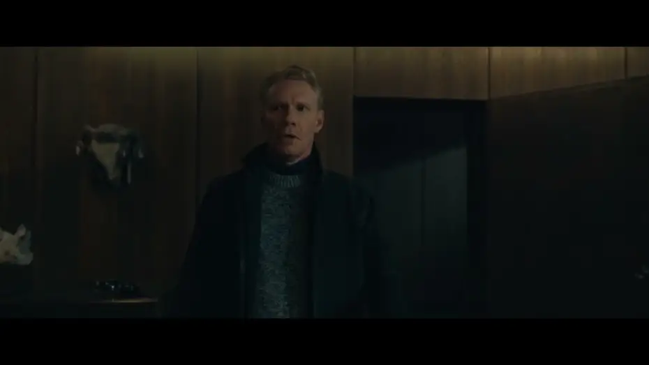 Video for the film Kraven the Hunter — Persigue. Golpea. Destruye. Su poder es sobrenatural.