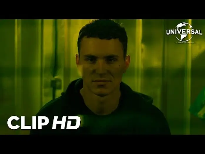 Video for the film El correo — Clip - La vida puede ser maravillosa