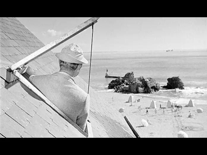 Video for the film Monsieur Hulot's Holiday — Les vacances de Monsieur Hulot (1953) - Bande-annonce