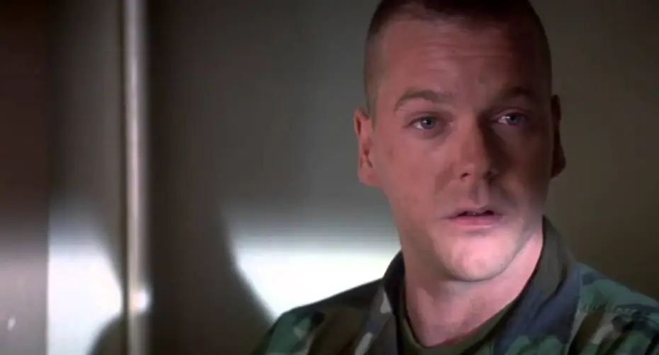 Video for the film A Few Good Men — "Algunos hombres buenos" (A Few Good Men) - Trailer (VO)