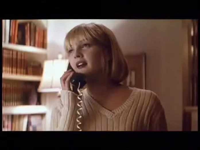 Video for the film Scream — SCREAM   Tráiler Español videoclub