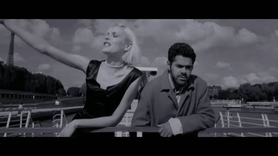 Video for the film Angel-A — Angel-A (VF) - Bande Annonce