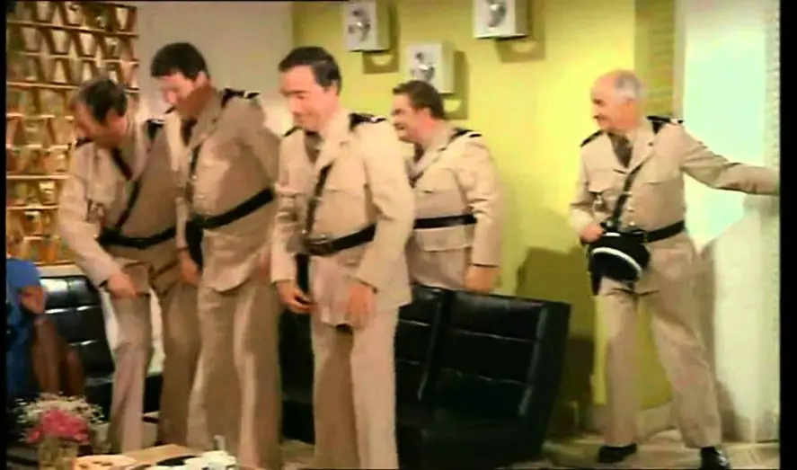 Video for the film The Gendarme and the Gendarmettes — Le Gendarme et les gendarmettes ( bande annonce )