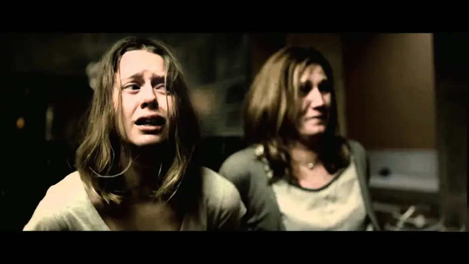 Video for the film Alone in the Dark — Solos en la Oscuridad - Kidnapped - Trailer