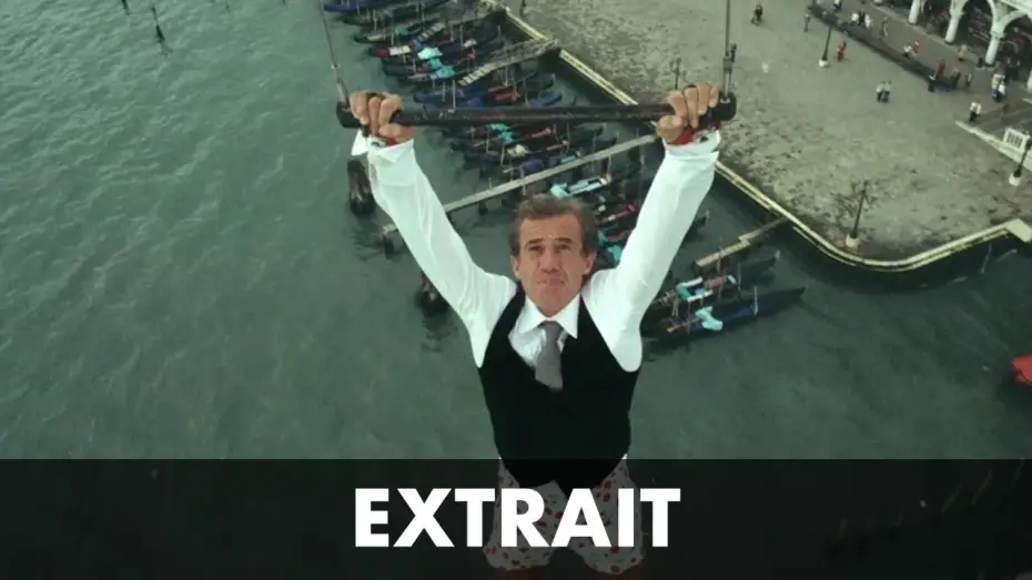 Video for the film Le Guignolo — Le guignolo - Extrait "Hélicoptère à Venise"