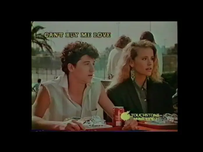 Video for the film Can't Buy Me Love — Can't Buy Me Love, l'amour ne s'achète pas (1987) Bande annonce française