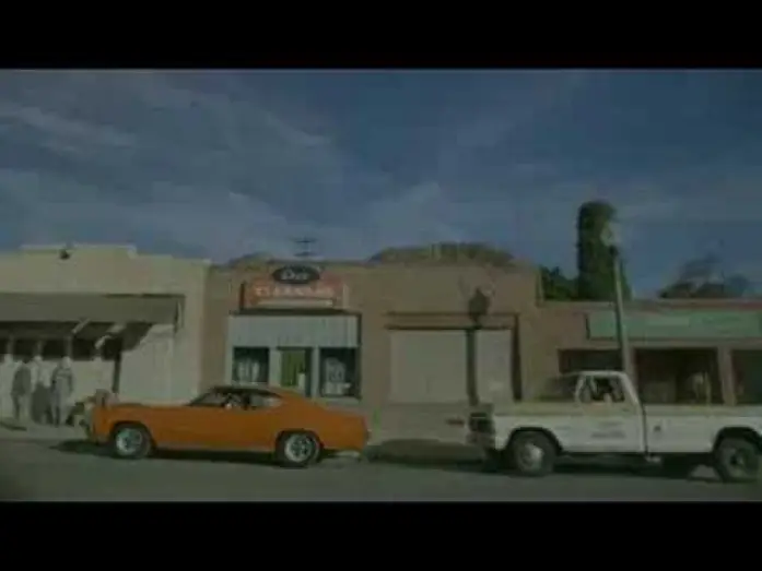 Video for the film Red — RED trailer 2008