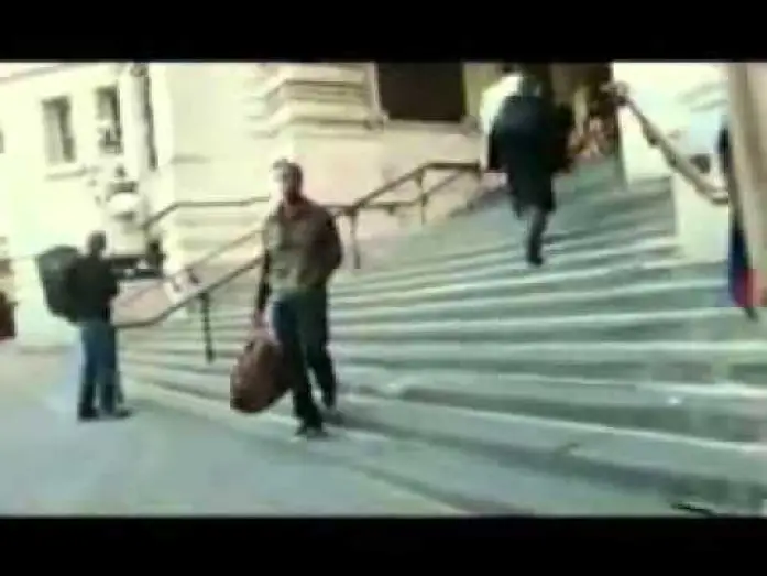 Video for the film Traitor — Trailer Traidor 2008