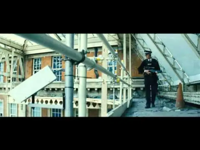 Video for the film Incendiary — Blown Apart | Deutscher Trailer