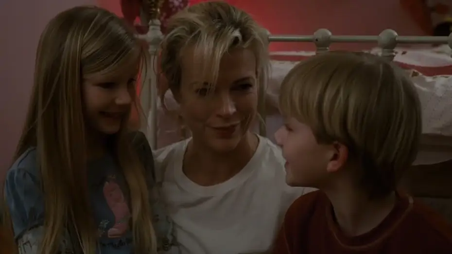 Video for the film While She Was Out — Official UK Re-Release Trailer