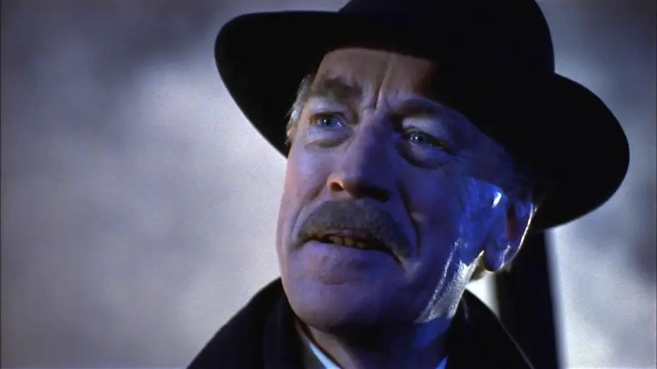 Video for the film Needful Things — Le Bazaar de l'épouvante (1993) Bande annonce VF-HD
