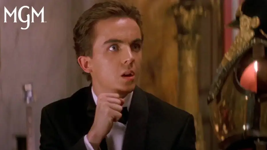 Video for the film Agent Cody Banks 2: Destination London — Band Creates a Distraction "War" Scene