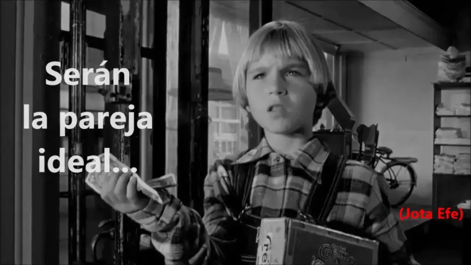 Video for the film Paper Moon — Luna de papel, trailer