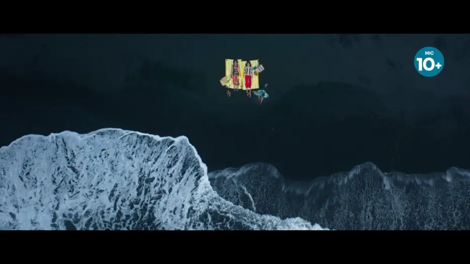 Video for the film Bitter Christmas — Amarga Navidad | Trailer Ufficiale