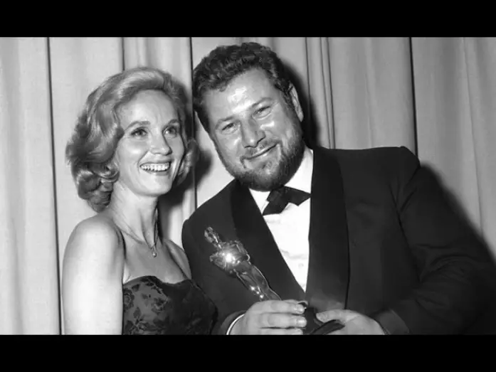 Video for the film Spartacus — Peter Ustinov winning Supporting Actor for "Spartacus"