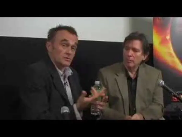Video for the film Sunshine — Danny Boyle & Kurt Loder Discuss the Film Industry