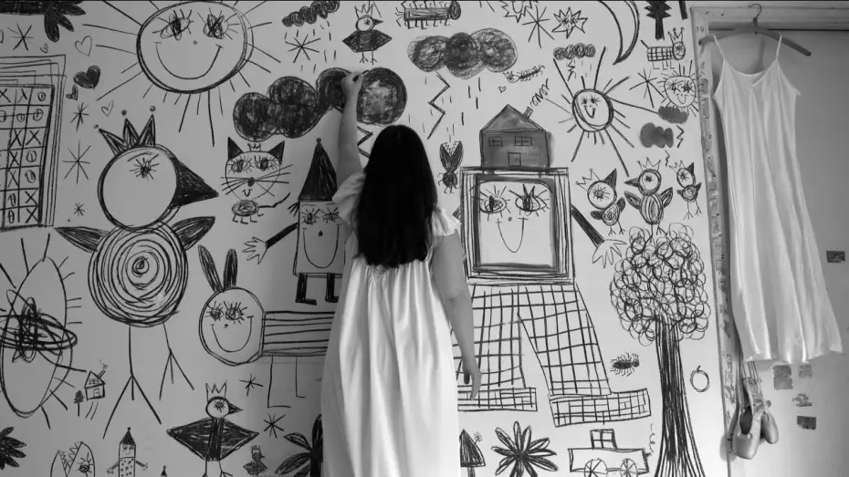 Video for the film Black Chalk — Black Chalk by Julieta Tetelbaum (2022) Drawing Scene 4K