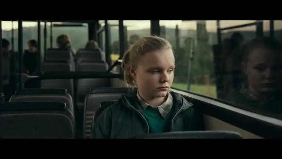 Video for the film Kill Me — Tue-Moi ( Bande-annonce VOST)