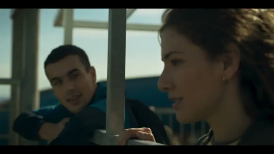 Video for the film Caged Wings — Tráiler