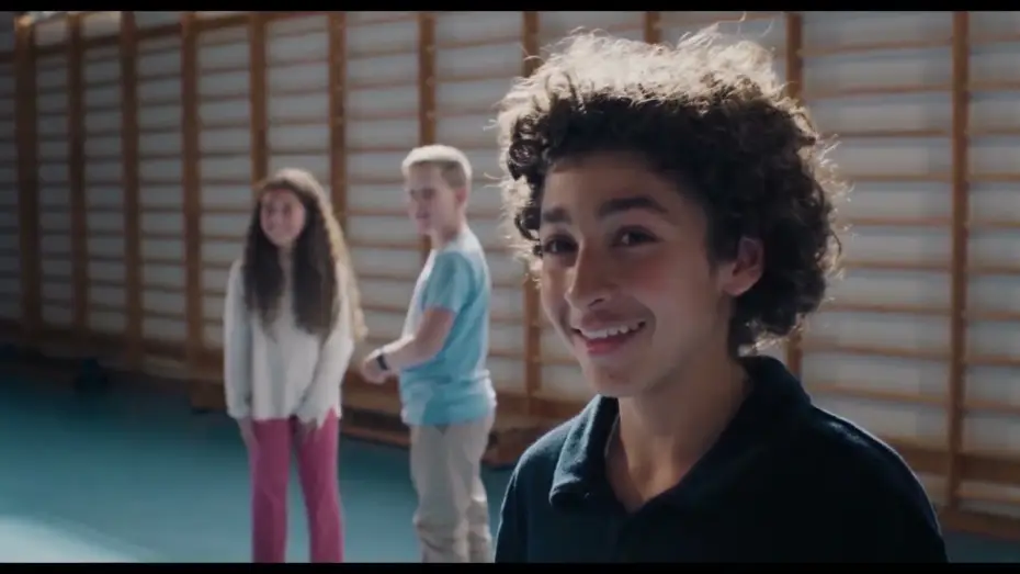 Video for the film Lars is LOL — Zwiastun